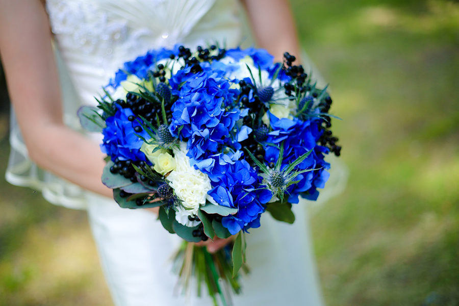 Синий букет невесты